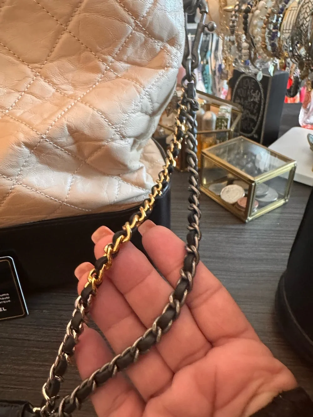CHANEL classic tote